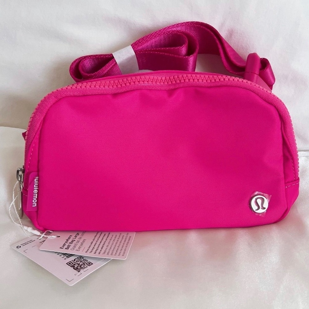Lululemon belt bag